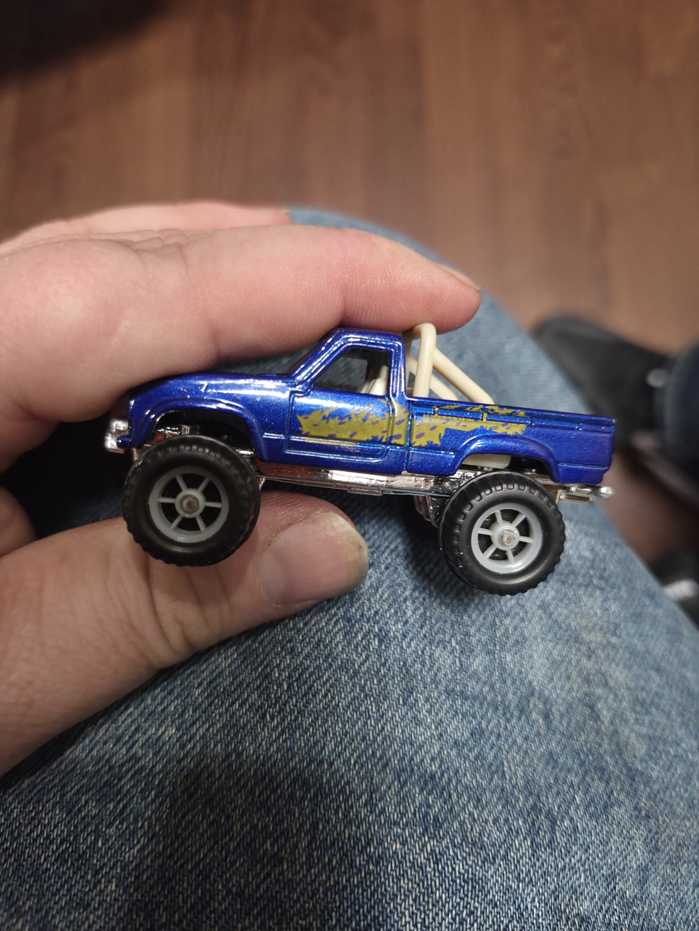 Summer #9803 Toyota Hilux 4WD Metallic Blue Loose